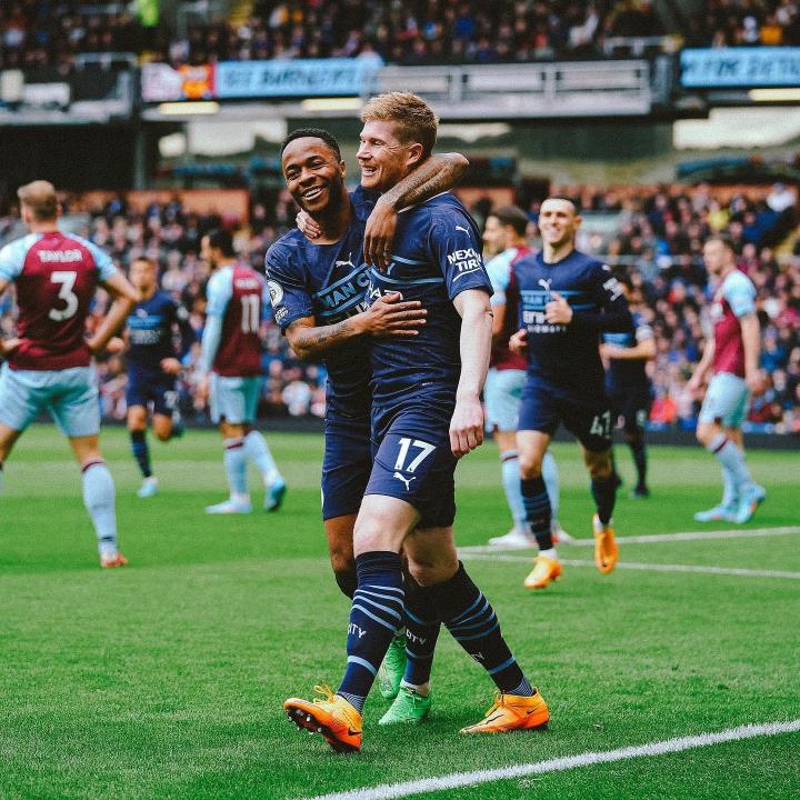 的羽毛球舞 的羽毛球舞